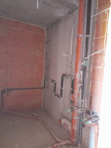 Vânzare - Apartament în Iujen,  Plovdiv