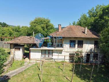 Vânzare - Casă în Slivovița,  Veliko Tărnovo