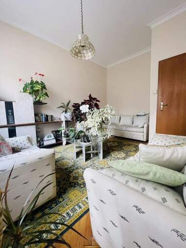 Vânzare - Apartament în Zona B-19,  Sofia