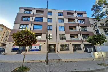For sale - Store in Matematicheskata gimnazia,  Shumen