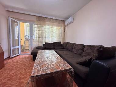 Închiriere - Apartament în Izgrev,  Burgas