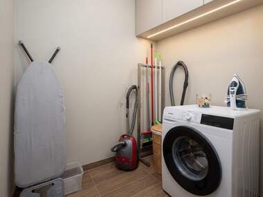 Închiriere - Apartament în Sarafovo,  Burgas