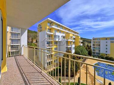Vânzare - Apartament în Elenite,  Burgas