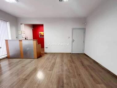 Închiriere - Birou/Magazin/Depozit/Salon de frumusețe/Restaurant/Cabinet de stomatologie în Țentăr,  Iambol