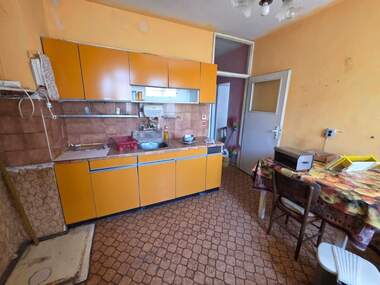 For sale - Apartment in Liuben Karavelov,  Haskovo