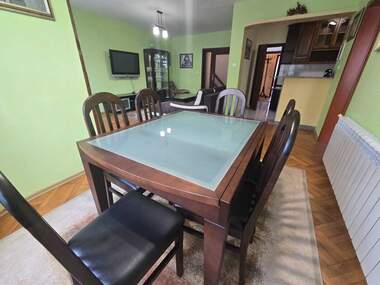 Miete - Wohnung in Wazrajdane,  Burgas