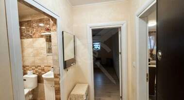 Închiriere - Apartament în Lazur,  Burgas