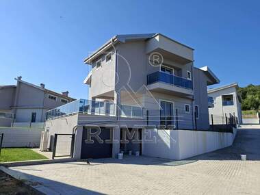 For sale - House in Belashtica,  Plovdiv