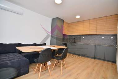For rent - Apartment in Vazrajdane 3,  Varna