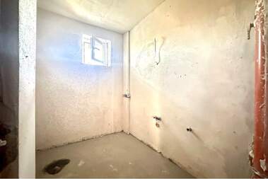 Vânzare - Apartament în Buzludja,  Veliko Tărnovo
