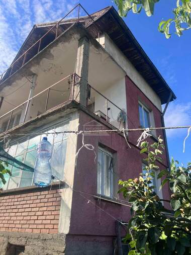 Продажа - Дом вo Врачански лозя в.з.,  Враца