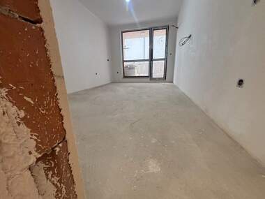 Verkauf - Wohnung in Üjen,  Plowdiw
