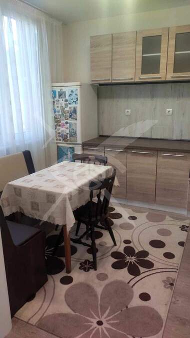 Închiriere - Apartament în VINS - Ceerven ploștiad,  Varna