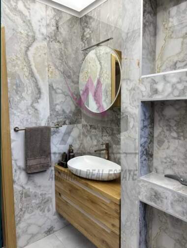 Închiriere - Apartament în Ceaîka,  Varna