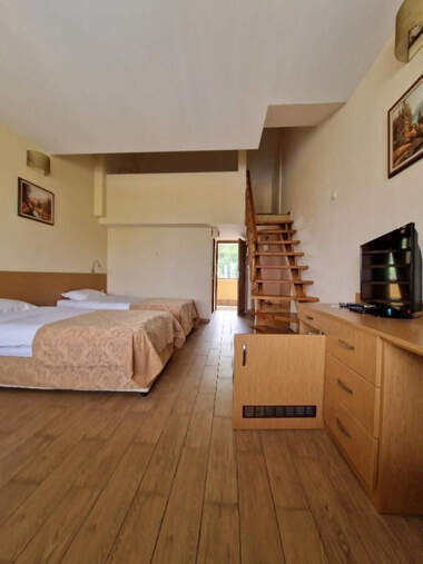 For sale - Hotel in Liaskovec,  Veliko Tarnovo