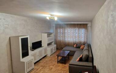 Închiriere - Apartament în Izgrev,  Burgas