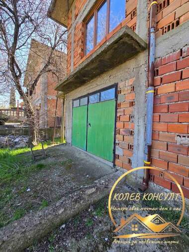 Продажба - Къща в Симеоновград,  Хасково