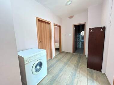 Închiriere - Apartament în Ideal City Center,  Pleven