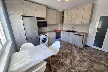 Kira - Apartman olarak Liatno kino Trakia,  Varna