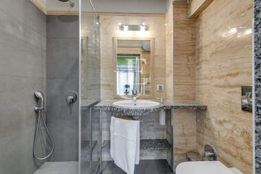 Kira - Apartman olarak Oborishte,  Sofia