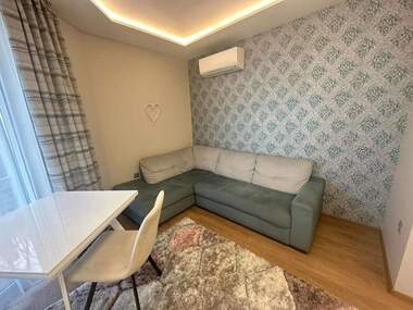 Miete - Wohnung in Mladejki halm,  Plowdiw