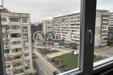 Vânzare - Apartament în Avtogara,  Varna