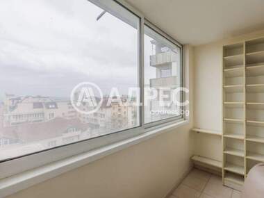 For sale - Apartment in Vazrajdane 1,  Varna