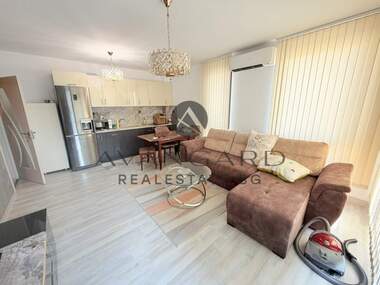 Наем - Апартамент в Христо Смирненски,  Пловдив