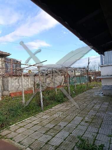 For sale - House in Iasno Pole,  Plovdiv