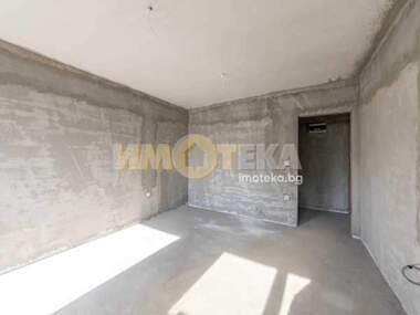 For sale - Office in Vazrajdane 2,  Varna