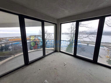 Vânzare - Apartament în Țarevo,  Burgas