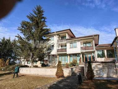 Vânzare - Hotel în Aprilți,  Lovece