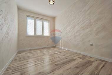 Продажа - Квартира в Дружба 2,  Русе