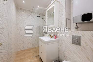 Miete - Wohnung in Zentar,  Burgas