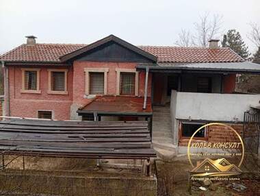 For sale - House in Dinevo,  Haskovo