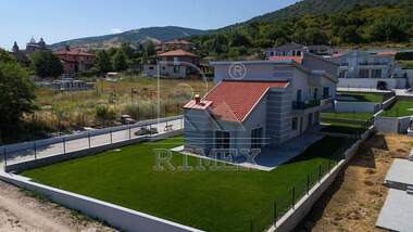 For sale - House in Belashtica,  Plovdiv