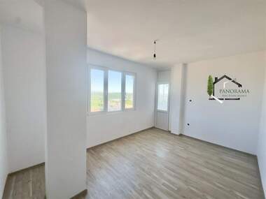 Vânzare - Apartament în Herson,  Șumen