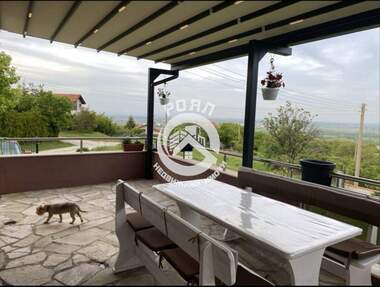 For sale - House in Brestnik,  Plovdiv