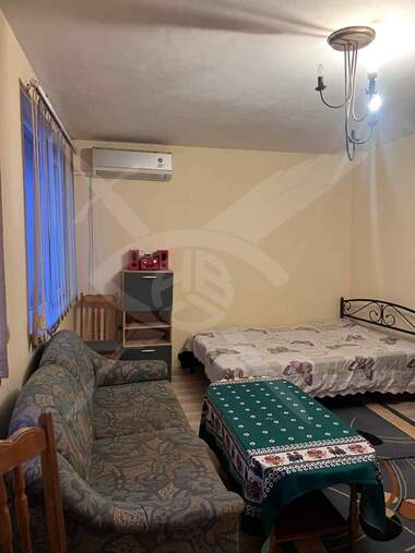 Kira - Apartman olarak Pogrebi,  Varna