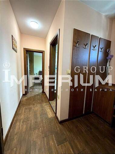 Închiriere - Apartament în Ceaîka,  Varna