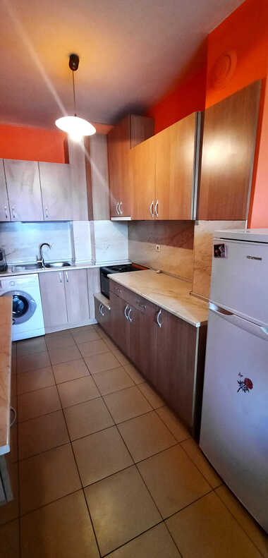 Kira - Apartman olarak Vazrajdane,  Ruse