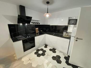 Închiriere - Apartament în Lazur,  Burgas