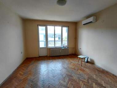 Închiriere - Apartament în Suhata reka,  Sofia