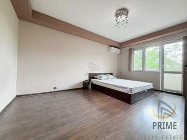 Închiriere - Apartament în Slaveîkov,  Burgas