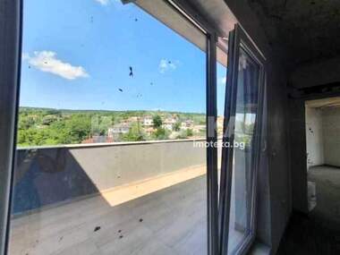 For sale - Apartment in Vazrajdane 2,  Varna