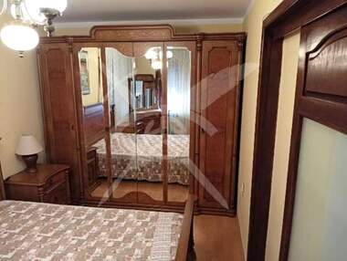 Închiriere - Etaj din casă în Center,  Plovdiv