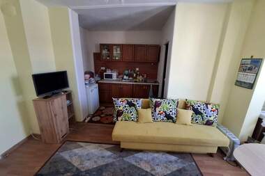 Vânzare - Apartament în Mladost 1,  Varna