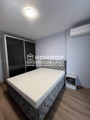 Vânzare - Apartament în Hristo Smirnenski,  Plovdiv