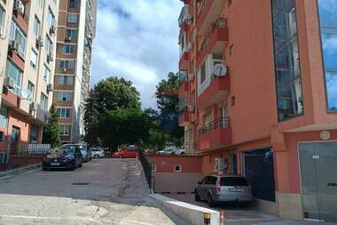 Kira - Dükkan olarak Vazrajdane 1,  Varna