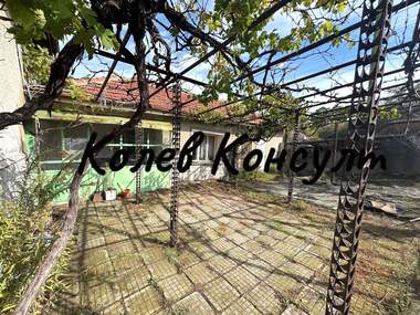 For sale - House in Pomoshtnik,  Stara Zagora